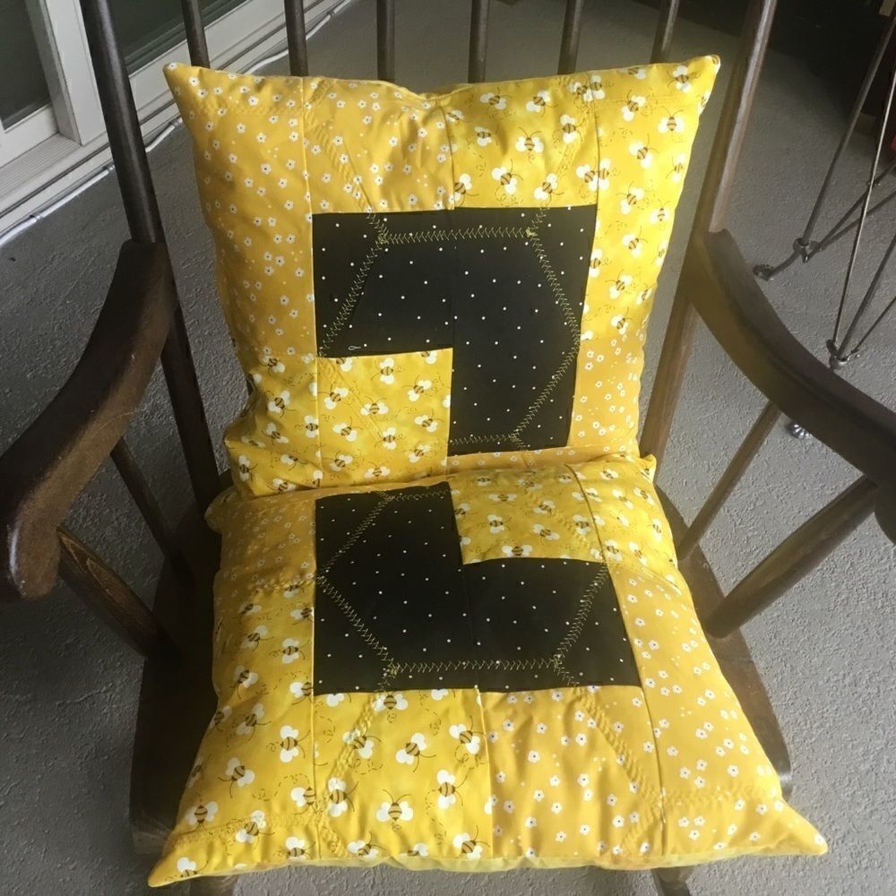 CLOSEOUT SALE. $20. NWT Hand Crafted, Quilted Yellow, Black Busy Bee Set 2